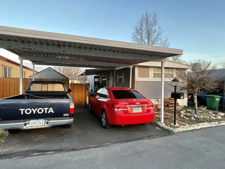 317 Lucky Ln, Reno, Nevada 89502, 2 Bedrooms Bedrooms, 10 Rooms Rooms,1 BathroomBathrooms,Manufactured,Residential,Lucky,260001063