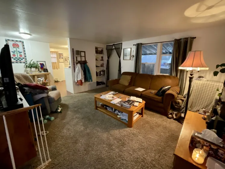 317 Lucky Ln, Reno, Nevada 89502, 2 Bedrooms Bedrooms, 10 Rooms Rooms,1 BathroomBathrooms,Manufactured,Residential,Lucky,260001063