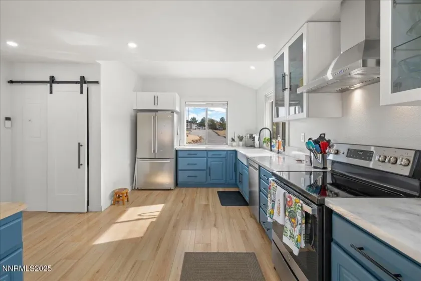 8101 Leroy, Reno, Nevada 89523, 5 Bedrooms Bedrooms, ,4 BathroomsBathrooms,Residential,Residential,Leroy,260001065