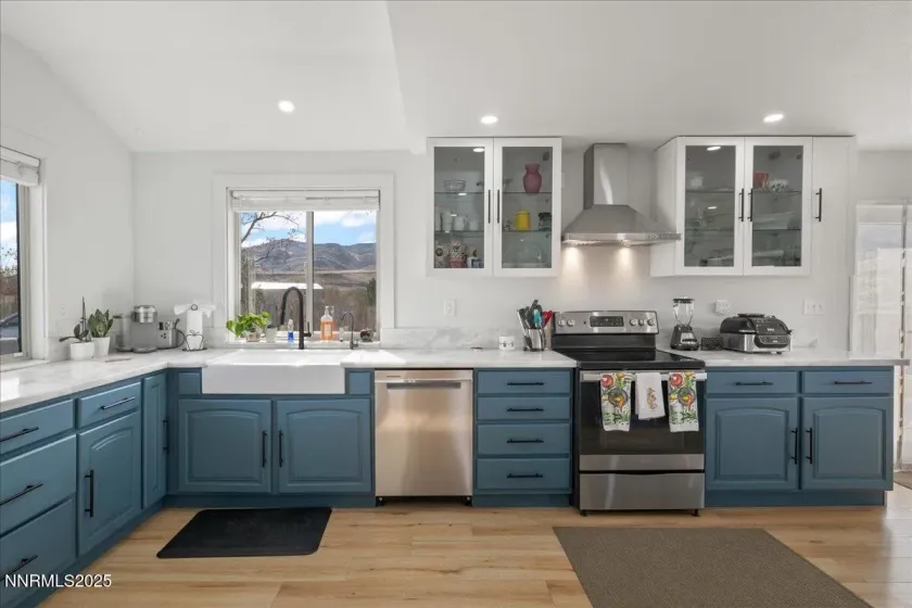 8101 Leroy, Reno, Nevada 89523, 5 Bedrooms Bedrooms, ,4 BathroomsBathrooms,Residential,Residential,Leroy,260001065