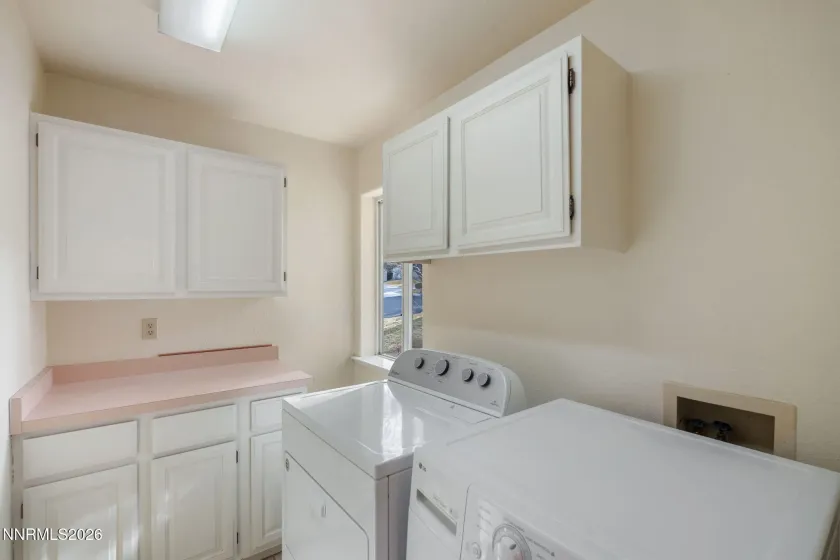 4005 Nemaha Creek, Reno, Nevada 89519, 2 Bedrooms Bedrooms, ,2 BathroomsBathrooms,Residential,Residential,Nemaha Creek,260001066