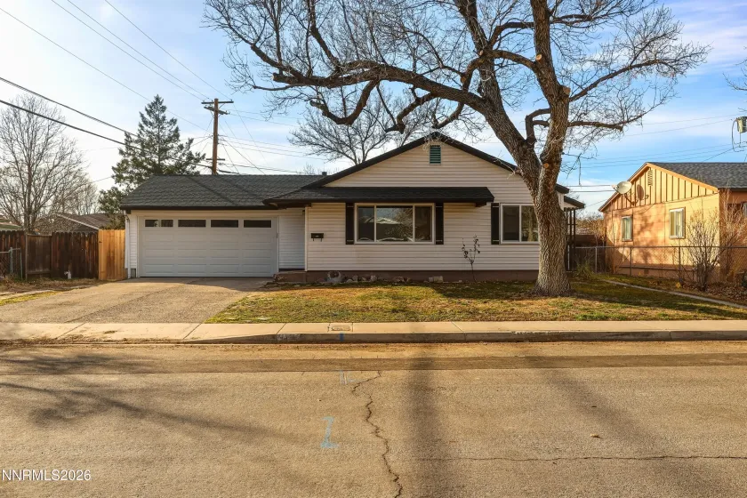 2455 Coppa, Sparks, Nevada 89431, 4 Bedrooms Bedrooms, ,2 BathroomsBathrooms,Residential,Residential,Coppa,260001069