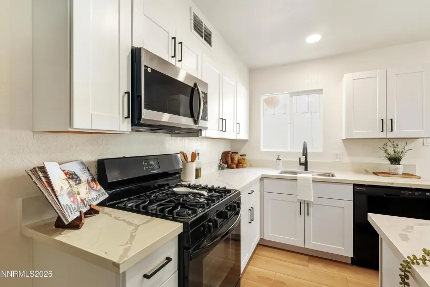 2455 Coppa, Sparks, Nevada 89431, 4 Bedrooms Bedrooms, ,2 BathroomsBathrooms,Residential,Residential,Coppa,260001069