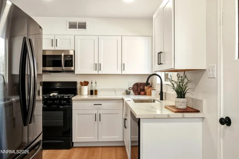 2455 Coppa, Sparks, Nevada 89431, 4 Bedrooms Bedrooms, ,2 BathroomsBathrooms,Residential,Residential,Coppa,260001069