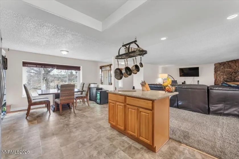 8290 Mohawk, Reno, Nevada 89506, 3 Bedrooms Bedrooms, ,2 BathroomsBathrooms,Residential,Residential,Mohawk,260001081