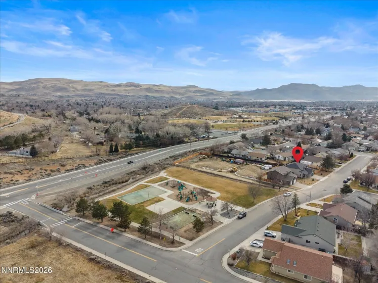3592 Oakridge, Sparks, Nevada 89436, 4 Bedrooms Bedrooms, ,3 BathroomsBathrooms,Residential,Residential,Oakridge,260001088