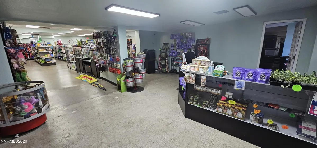 735 Taylor, Fallon, Nevada 89406, ,Commercial Sale,Residential,Taylor,260001089