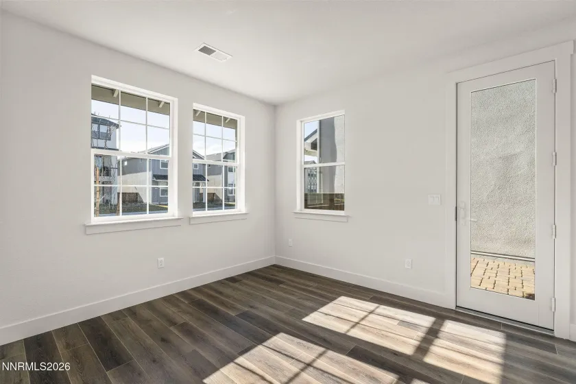 1284 Grove, Carson City, Nevada 89701, 4 Bedrooms Bedrooms, ,4 BathroomsBathrooms,Residential,Residential,Grove,260001091