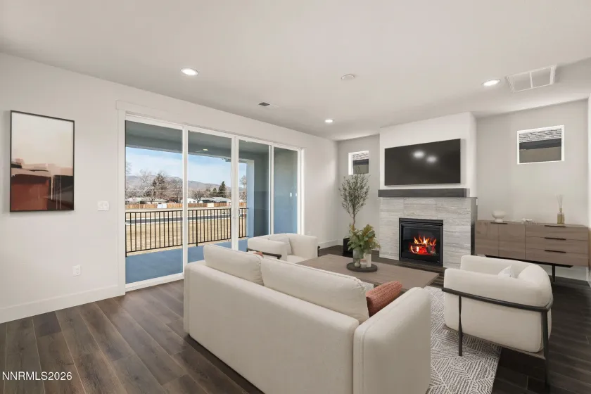 1284 Grove, Carson City, Nevada 89701, 4 Bedrooms Bedrooms, ,4 BathroomsBathrooms,Residential,Residential,Grove,260001091