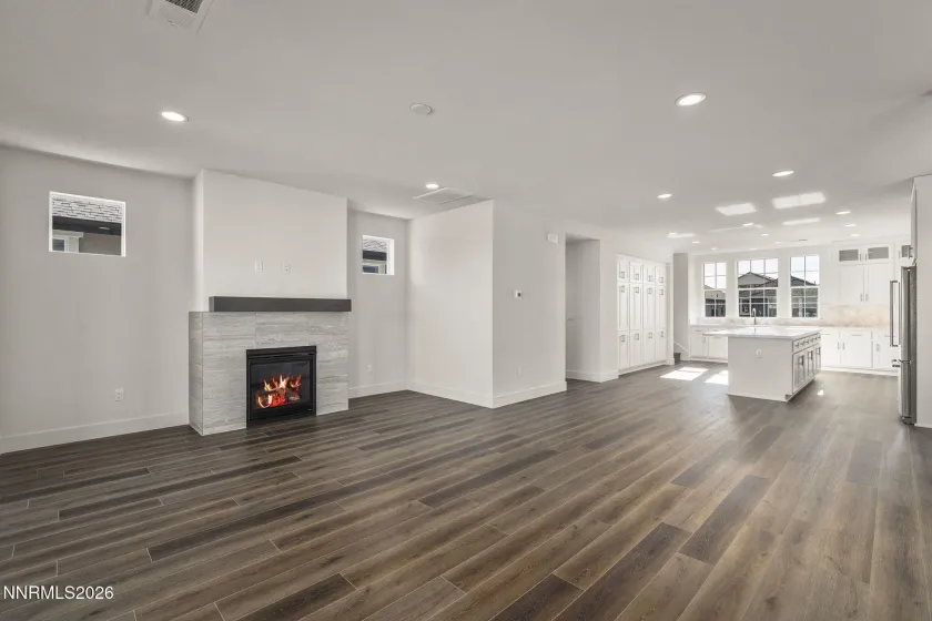 1284 Grove, Carson City, Nevada 89701, 4 Bedrooms Bedrooms, ,4 BathroomsBathrooms,Residential,Residential,Grove,260001091