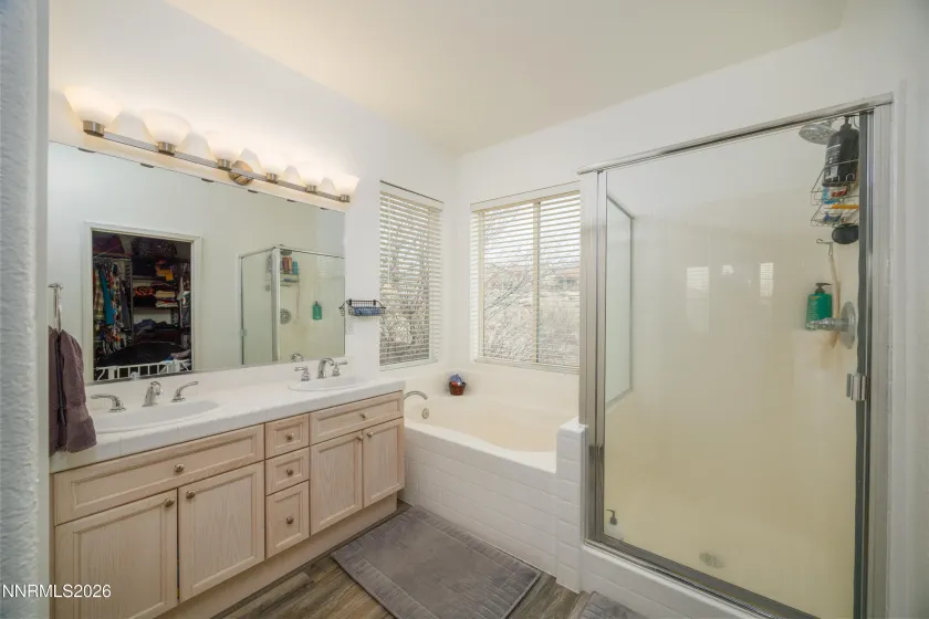 5530 Spandrell, Sparks, Nevada 89436, 4 Bedrooms Bedrooms, ,3 BathroomsBathrooms,Residential,Residential,Spandrell,260001090