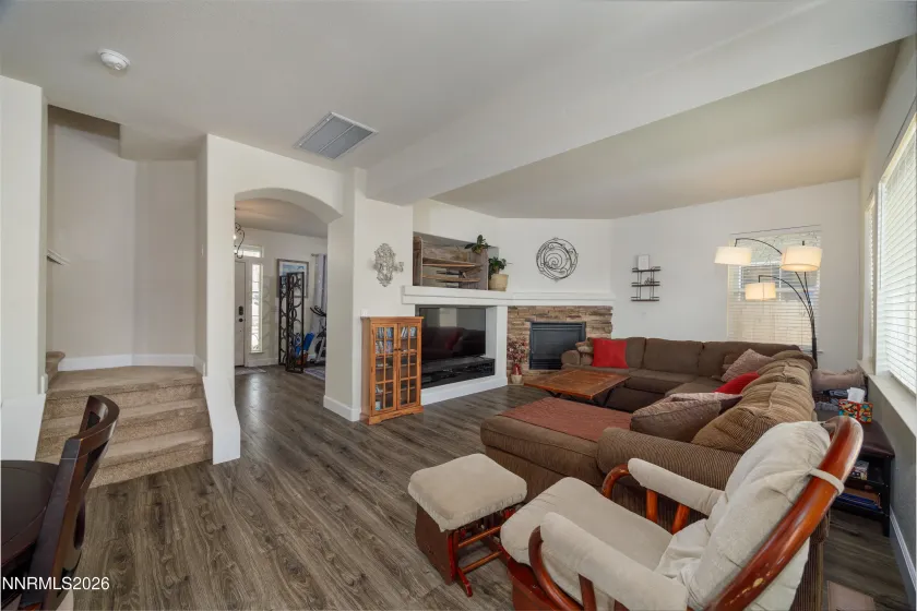 5530 Spandrell, Sparks, Nevada 89436, 4 Bedrooms Bedrooms, ,3 BathroomsBathrooms,Residential,Residential,Spandrell,260001090