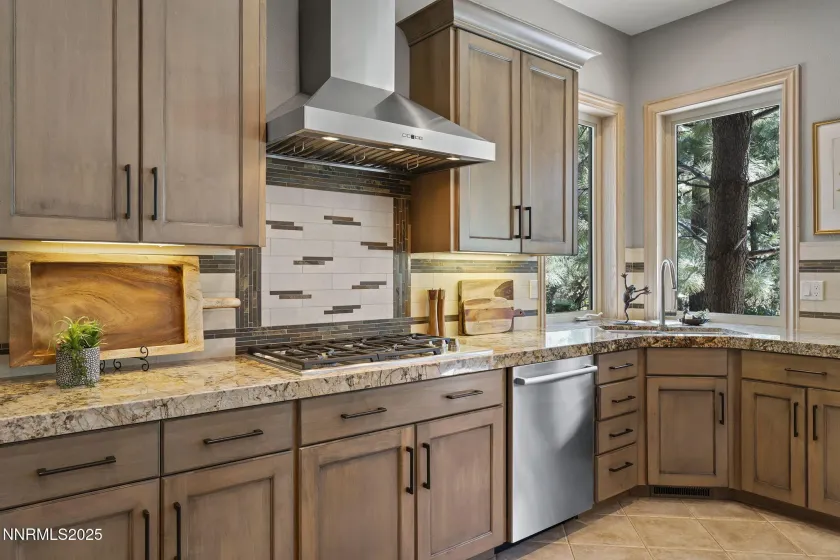 1690 Green Ash, Reno, Nevada 89511, 3 Bedrooms Bedrooms, ,4 BathroomsBathrooms,Residential,Residential,Green Ash,260001092