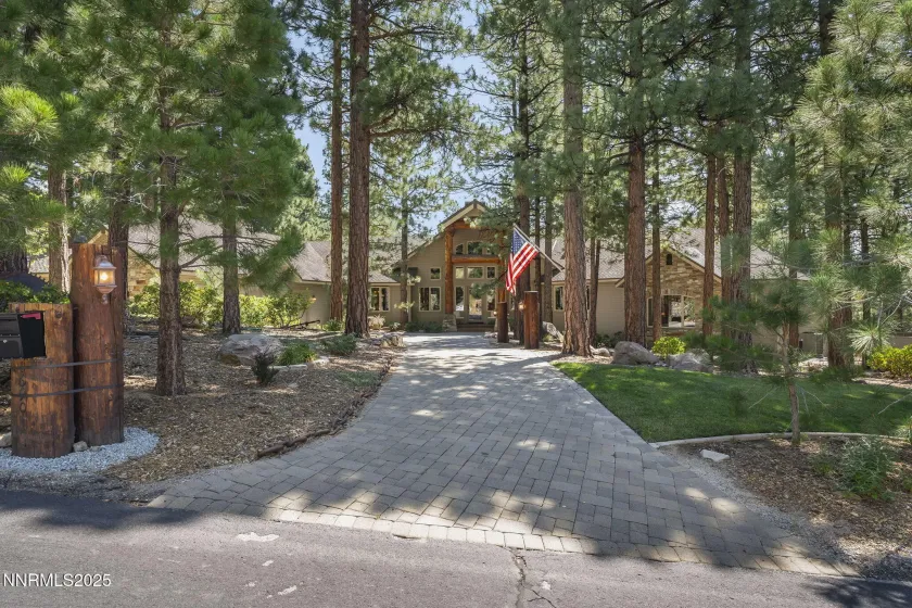 1690 Green Ash, Reno, Nevada 89511, 3 Bedrooms Bedrooms, ,4 BathroomsBathrooms,Residential,Residential,Green Ash,260001092