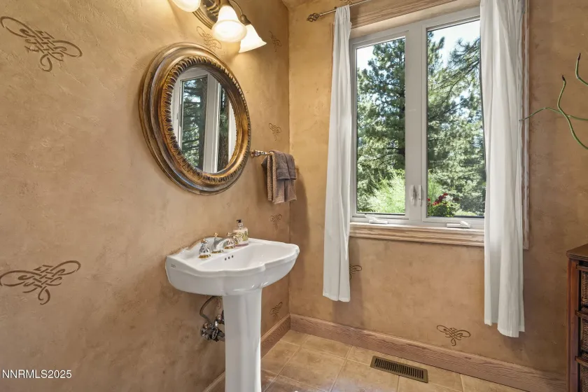 1690 Green Ash, Reno, Nevada 89511, 3 Bedrooms Bedrooms, ,4 BathroomsBathrooms,Residential,Residential,Green Ash,260001092