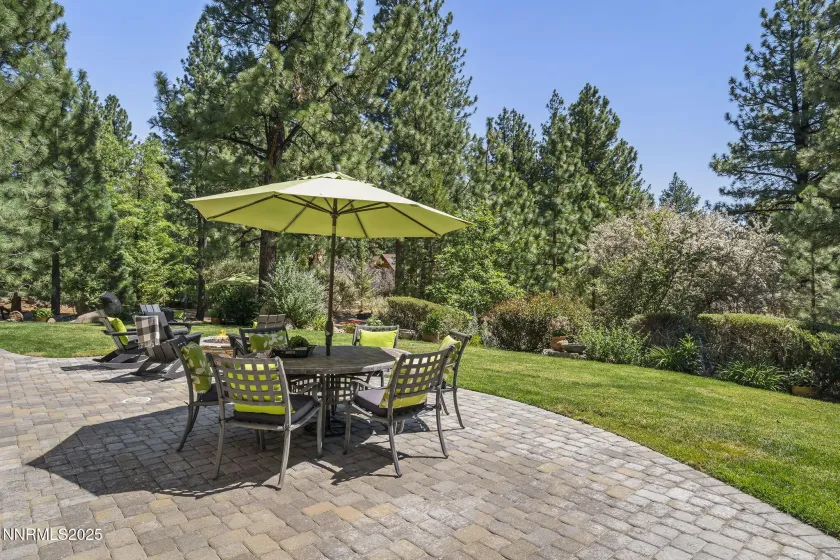 1690 Green Ash, Reno, Nevada 89511, 3 Bedrooms Bedrooms, ,4 BathroomsBathrooms,Residential,Residential,Green Ash,260001092