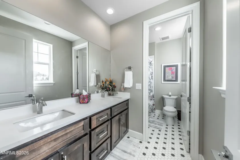 9075 Hudson, Verdi, Nevada 89439, 4 Bedrooms Bedrooms, ,4 BathroomsBathrooms,Residential,Residential,Hudson,260001097