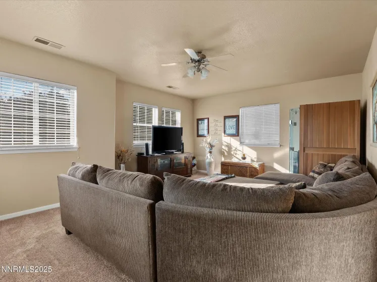 1357 Horse Creek, Fernley, Nevada 89408, 4 Bedrooms Bedrooms, ,3 BathroomsBathrooms,Residential,Residential,Horse Creek,250055057