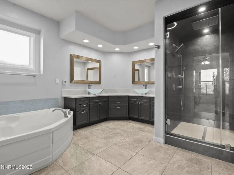 4943 Foxcreek, Reno, Nevada 89519, 4 Bedrooms Bedrooms, ,3 BathroomsBathrooms,Residential,Residential,Foxcreek,260001101