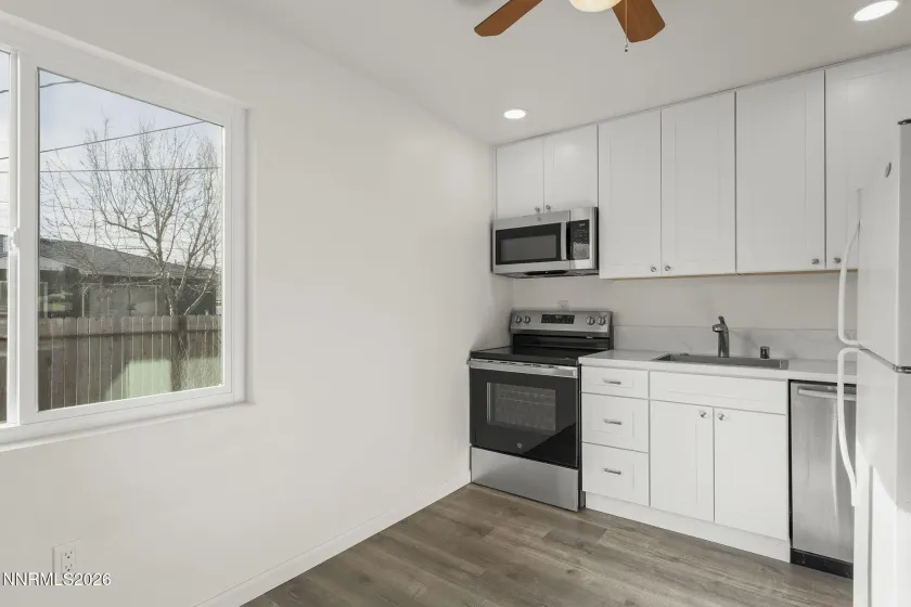 1947 G, Sparks, Nevada 89431, ,Residential Income,Residential,G,260001109