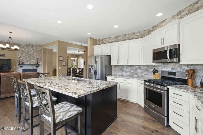 5365 Ebbetts Pass, Sparks, Nevada 89436, 4 Bedrooms Bedrooms, ,3 BathroomsBathrooms,Residential,Residential,Ebbetts Pass,250053952