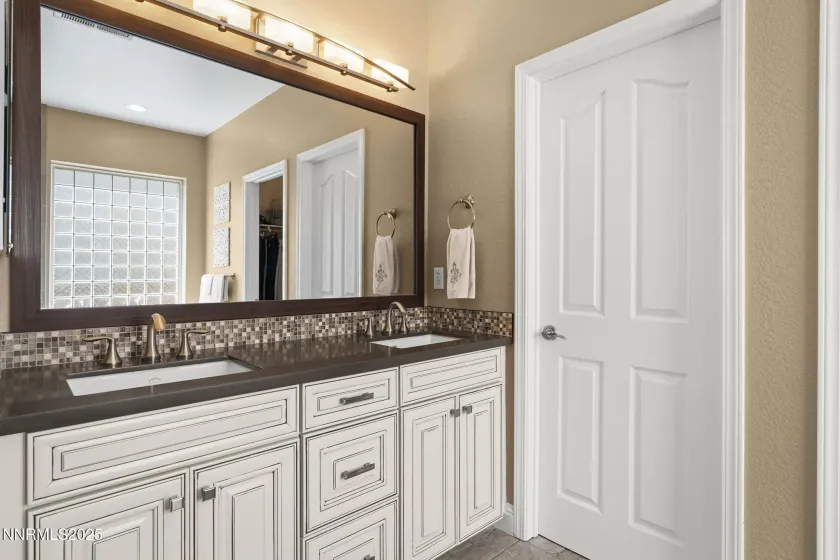 5365 Ebbetts Pass, Sparks, Nevada 89436, 4 Bedrooms Bedrooms, ,3 BathroomsBathrooms,Residential,Residential,Ebbetts Pass,250053952