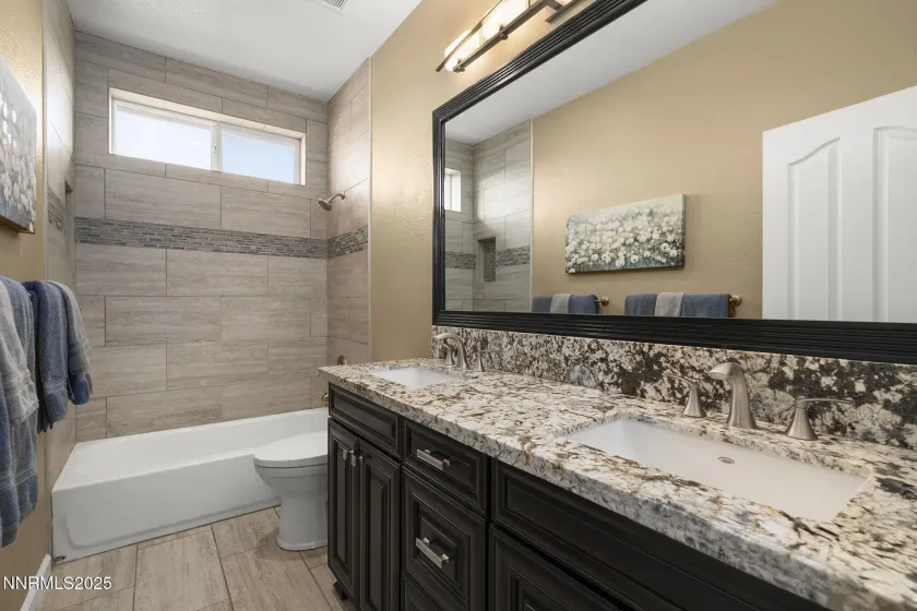 5365 Ebbetts Pass, Sparks, Nevada 89436, 4 Bedrooms Bedrooms, ,3 BathroomsBathrooms,Residential,Residential,Ebbetts Pass,250053952