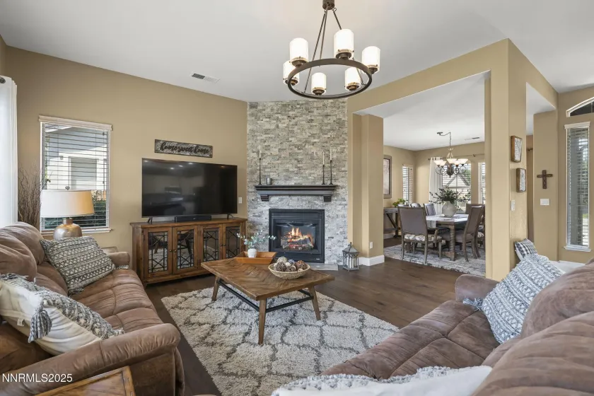 5365 Ebbetts Pass, Sparks, Nevada 89436, 4 Bedrooms Bedrooms, ,3 BathroomsBathrooms,Residential,Residential,Ebbetts Pass,250053952