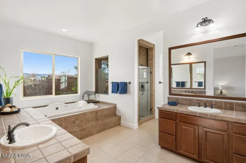 13480 Damonte View, Reno, Nevada 89511, 3 Bedrooms Bedrooms, ,4 BathroomsBathrooms,Residential,Residential,Damonte View,250058300