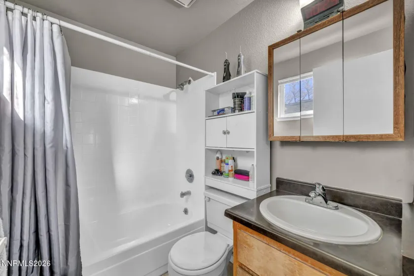 3565 Vista Grande, Carson City, Nevada 89705, 3 Bedrooms Bedrooms, ,2 BathroomsBathrooms,Residential,Residential,Vista Grande,260001129