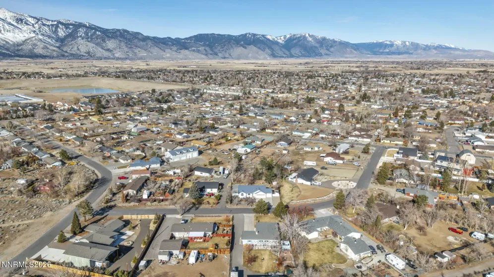 840 Russell, Gardnerville, Nevada 89460, 3 Bedrooms Bedrooms, ,2 BathroomsBathrooms,Residential,Residential,Russell,260001130