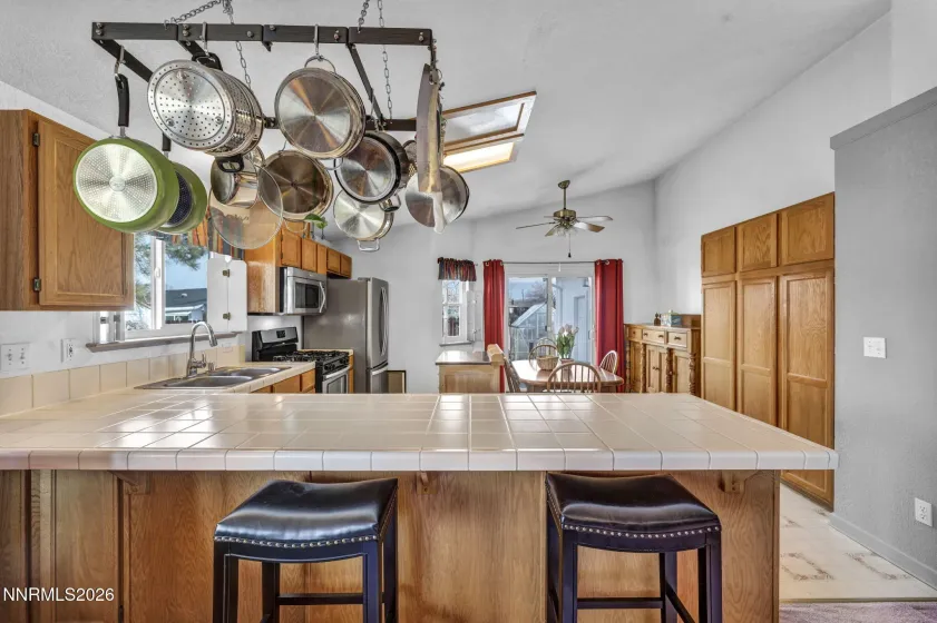 840 Russell, Gardnerville, Nevada 89460, 3 Bedrooms Bedrooms, ,2 BathroomsBathrooms,Residential,Residential,Russell,260001130