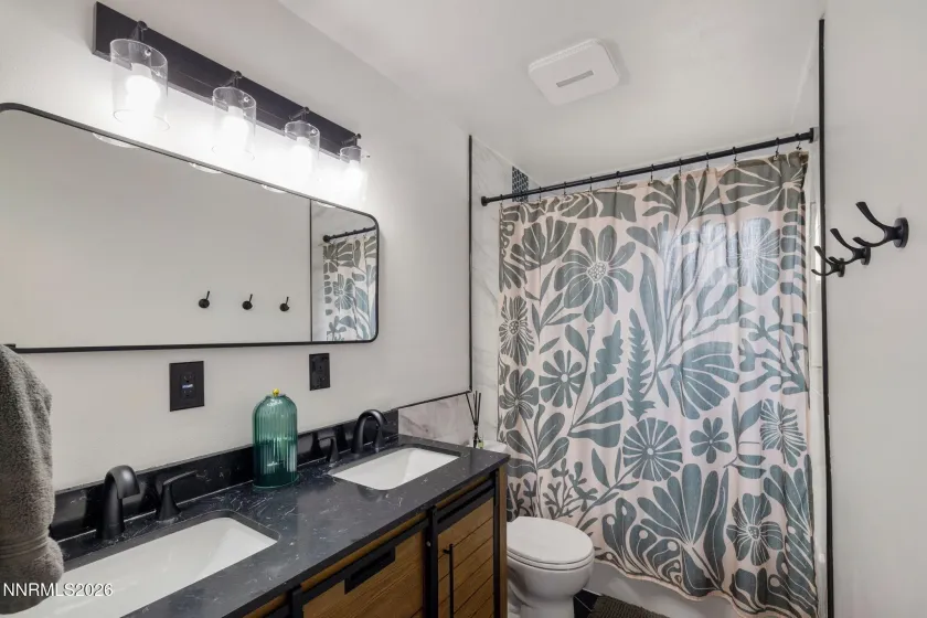 285 Bartlett, Reno, Nevada 89512, 3 Bedrooms Bedrooms, ,1 BathroomBathrooms,Residential,Residential,Bartlett,260001135