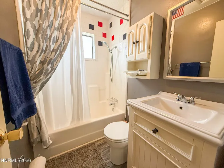 845 G, Hawthorne, Nevada 89415, 6 Bedrooms Bedrooms, ,5 BathroomsBathrooms,Residential,Residential,G,260001140