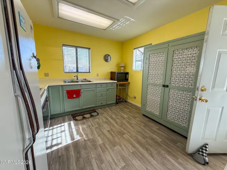 845 G, Hawthorne, Nevada 89415, 6 Bedrooms Bedrooms, ,5 BathroomsBathrooms,Residential,Residential,G,260001140