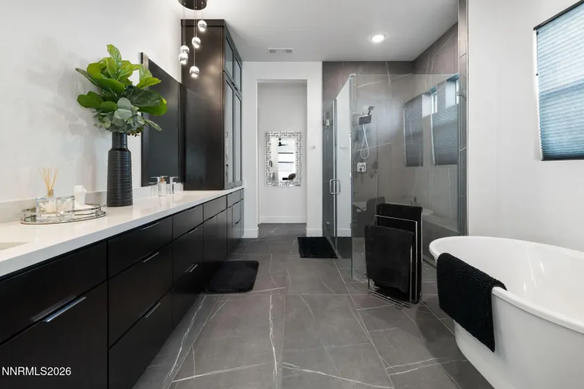 940 Little Star, Reno, Nevada 89511, 3 Bedrooms Bedrooms, ,3 BathroomsBathrooms,Residential,Residential,Little Star,260001141