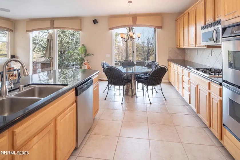 2730 Albazano, Sparks, Nevada 89436, 5 Bedrooms Bedrooms, ,3 BathroomsBathrooms,Residential,Residential,Albazano,260001147