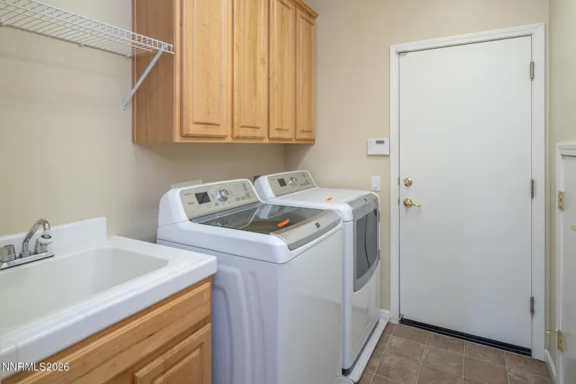 2730 Albazano, Sparks, Nevada 89436, 5 Bedrooms Bedrooms, ,3 BathroomsBathrooms,Residential,Residential,Albazano,260001147