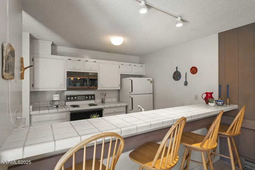 954 Fairway, Incline Village, Nevada 89451, 4 Bedrooms Bedrooms, ,3 BathroomsBathrooms,Residential,Residential,Fairway,260001151