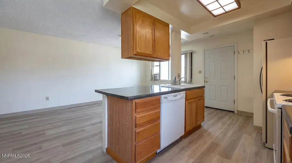 800 Jamaica, Reno, Nevada 89502, 2 Bedrooms Bedrooms, ,1 BathroomBathrooms,Residential,Residential,Jamaica,260001152