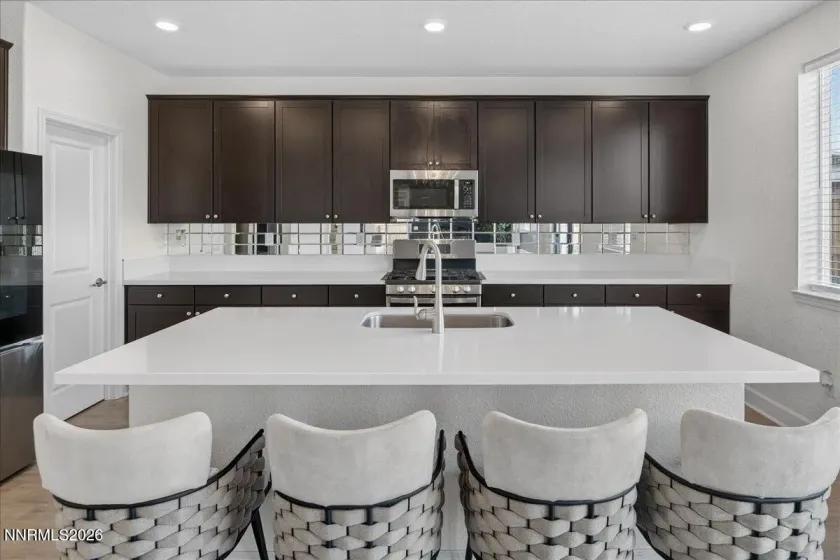 1280 Harness, Sparks, Nevada 89436, 4 Bedrooms Bedrooms, ,4 BathroomsBathrooms,Residential,Residential,Harness,260001159