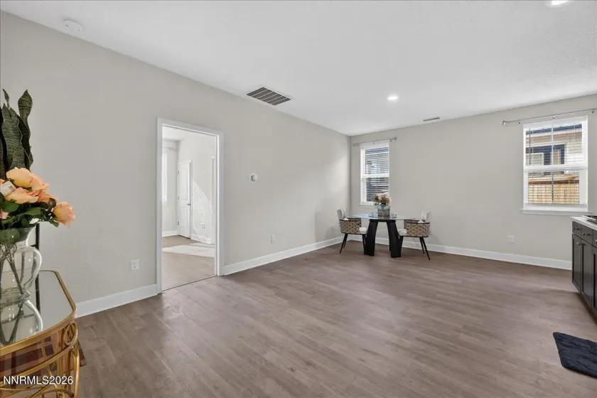 1280 Harness, Sparks, Nevada 89436, 4 Bedrooms Bedrooms, ,4 BathroomsBathrooms,Residential,Residential,Harness,260001159