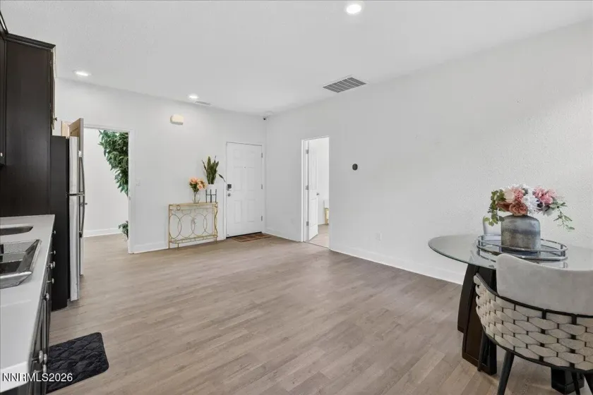 1280 Harness, Sparks, Nevada 89436, 4 Bedrooms Bedrooms, ,4 BathroomsBathrooms,Residential,Residential,Harness,260001159