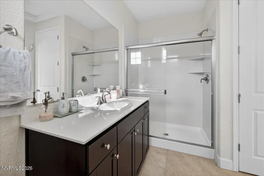 1280 Harness, Sparks, Nevada 89436, 4 Bedrooms Bedrooms, ,4 BathroomsBathrooms,Residential,Residential,Harness,260001159