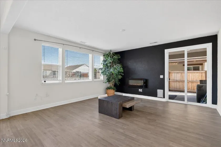 1280 Harness, Sparks, Nevada 89436, 4 Bedrooms Bedrooms, ,4 BathroomsBathrooms,Residential,Residential,Harness,260001159