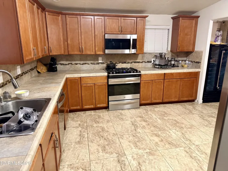 16380 Enargite, Reno, Nevada 89521, 3 Bedrooms Bedrooms, ,2 BathroomsBathrooms,Residential,Residential,Enargite,260001160