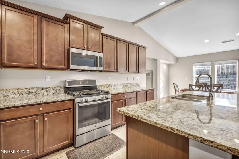 125 Carson River, Dayton, Nevada 89403, 4 Bedrooms Bedrooms, ,3 BathroomsBathrooms,Residential,Residential,Carson River,260001161