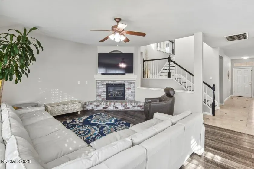 4301 Pinnacle Vista, Sparks, Nevada 89436, 4 Bedrooms Bedrooms, ,3 BathroomsBathrooms,Residential,Residential,Pinnacle Vista,260001170