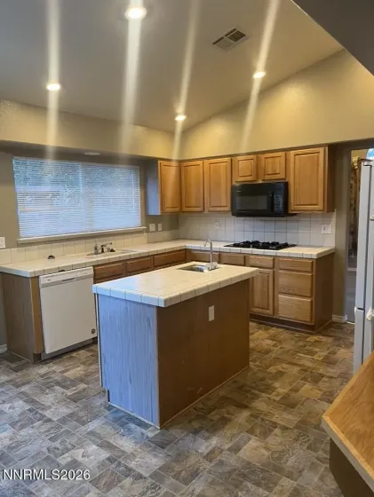 6513 Evans Creek, Reno, Nevada 89519, 3 Bedrooms Bedrooms, ,3 BathroomsBathrooms,Residential,Residential,Evans Creek,260001172