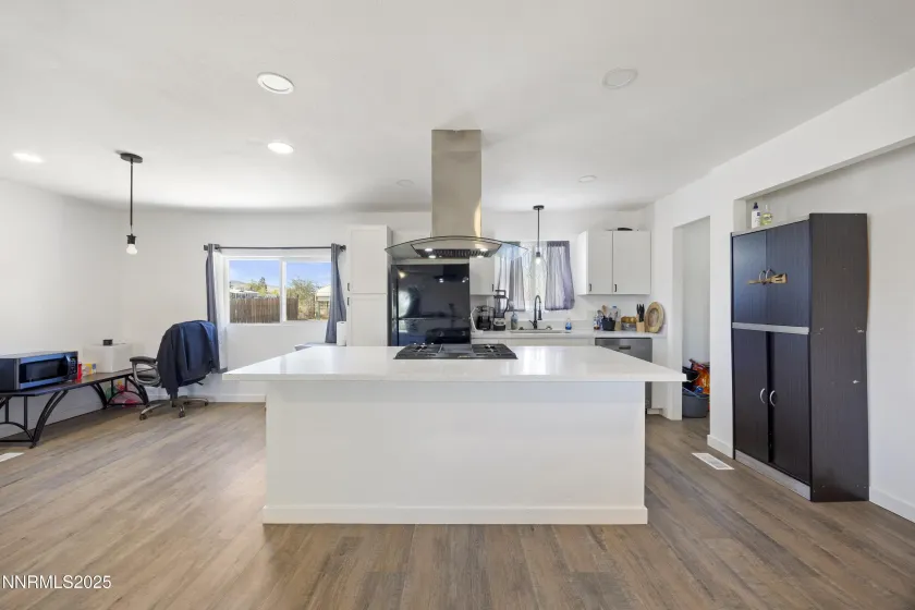 3715 Deodar, Silver Springs, Nevada 89429, 4 Bedrooms Bedrooms, ,2 BathroomsBathrooms,Residential,Residential,Deodar,250056778